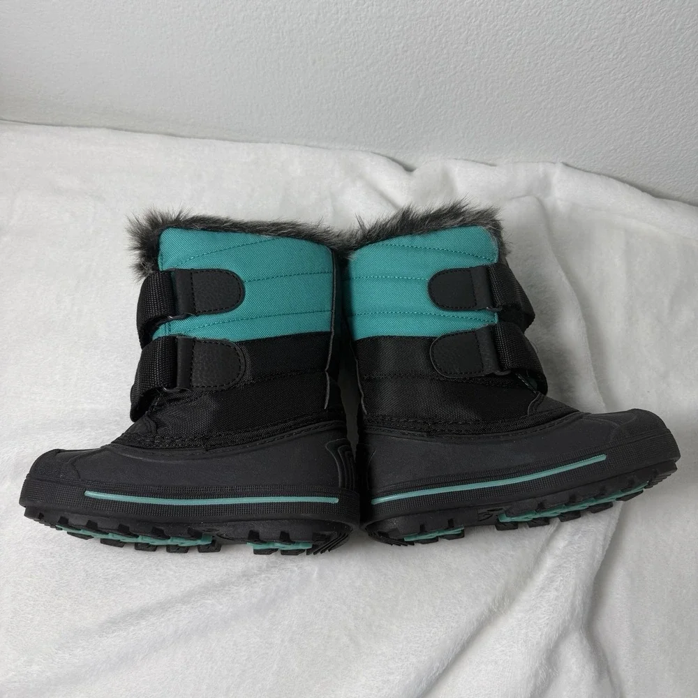 Quechua Little Kids Snow Boots Size 10 Black And Teal Faux Fur Lining Activewear